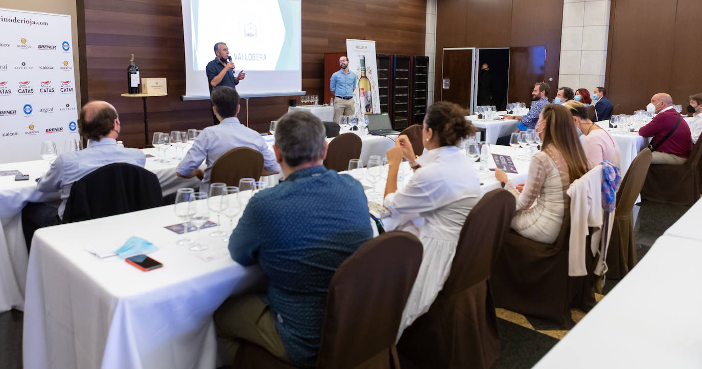 El club de catas de lomejordelvinoderioja.com regresó tras el paréntesis veraniego con Bodegas Vallobera (Laguardia).