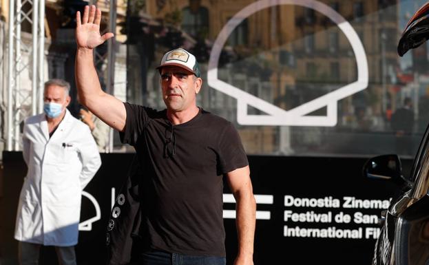 El actor Luis Tosar a su llegada al Festival de San Sebastián.