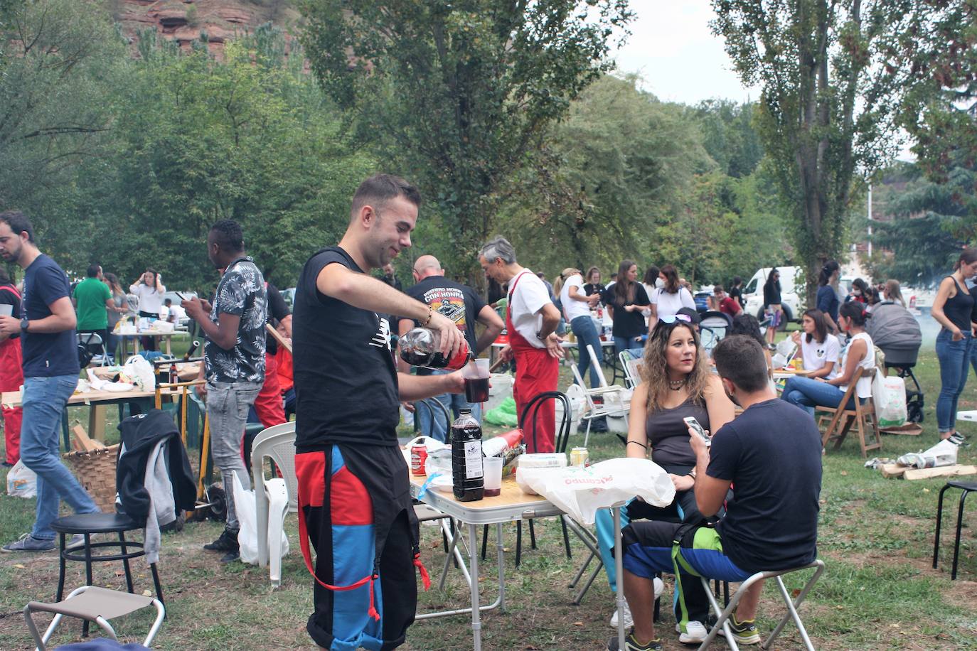 Un total de 52 cuadrillas han participado en la actividad, encuadrada en el último día de fiestas en Nájera