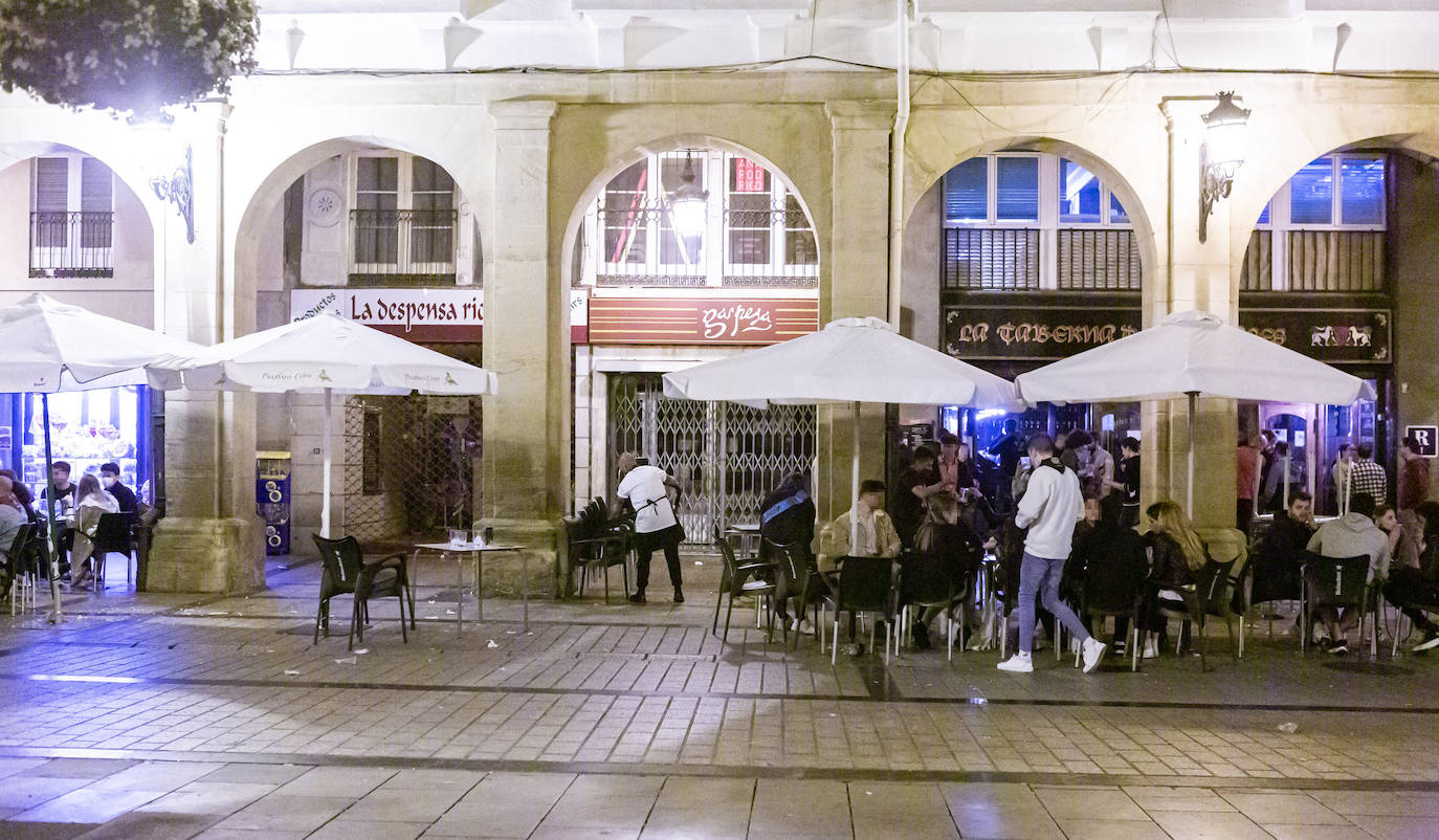 Los jóvenes se trasladaron desde el Casco Antiguo de la ciudad hasta el parque de la capital riojana