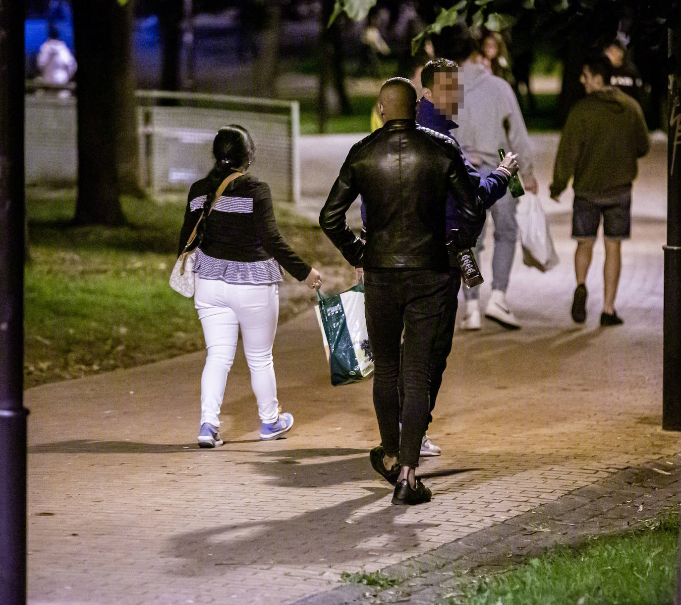 Los jóvenes se trasladaron desde el Casco Antiguo de la ciudad hasta el parque de la capital riojana
