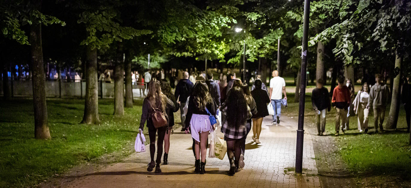 Los jóvenes se trasladaron desde el Casco Antiguo de la ciudad hasta el parque de la capital riojana