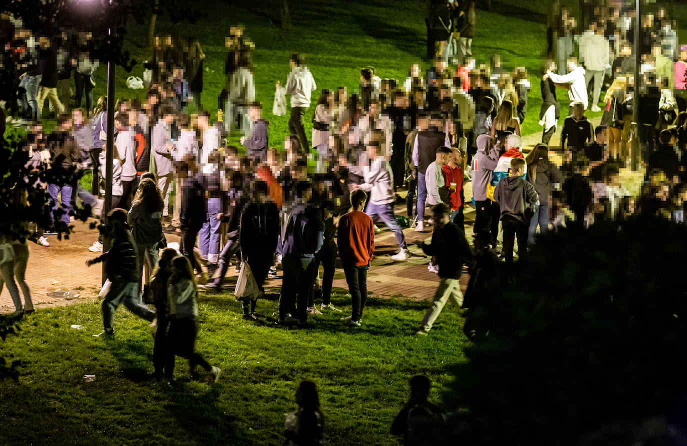 Los jóvenes se trasladaron desde el Casco Antiguo de la ciudad hasta el parque de la capital riojana