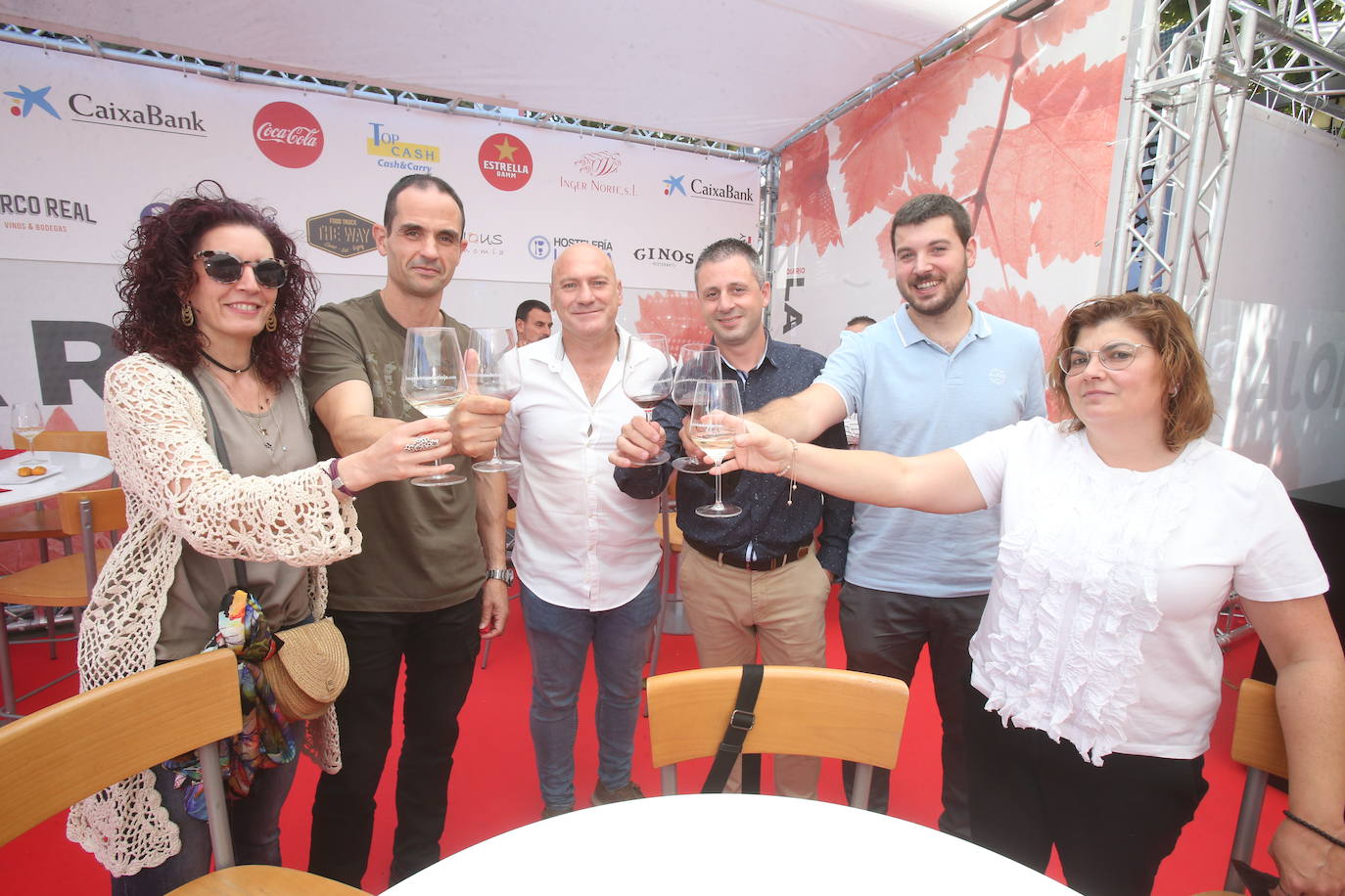 La gastronomía de Croqueta y Presumida y los vinos de Marqués de Cáceres se dan la mano en una primera jornada marcada por el excelente ambiente. 