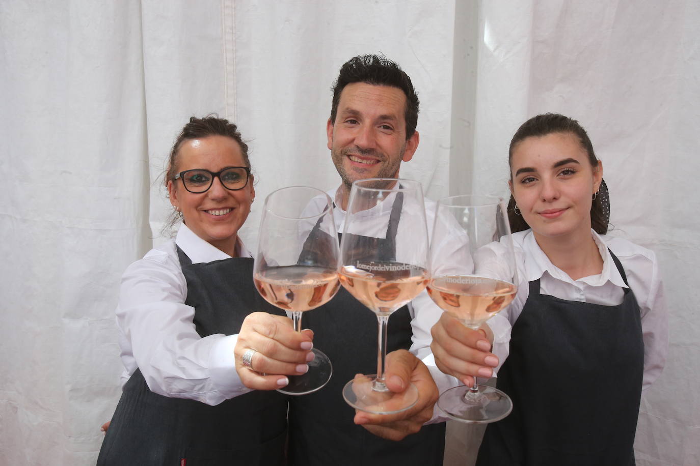 La gastronomía de Croqueta y Presumida y los vinos de Marqués de Cáceres se dan la mano en una primera jornada marcada por el excelente ambiente. 