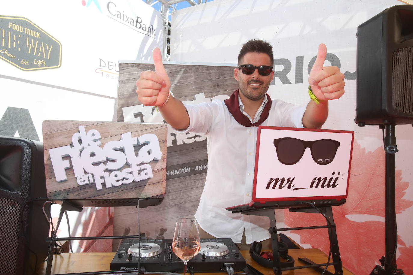 La gastronomía de Croqueta y Presumida y los vinos de Marqués de Cáceres se dan la mano en una primera jornada marcada por el excelente ambiente. 