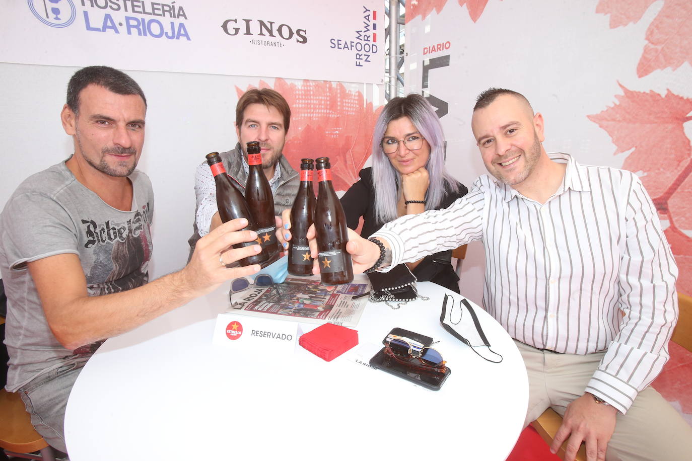 La gastronomía de Croqueta y Presumida y los vinos de Marqués de Cáceres se dan la mano en una primera jornada marcada por el excelente ambiente. 