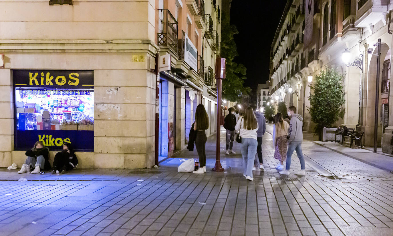 Fotos: La fiesta sigue en el parque del Ebro