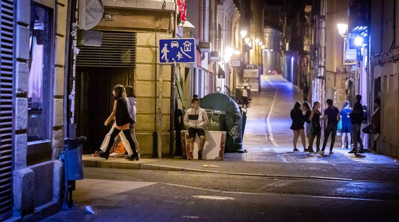 Fotos: La fiesta sigue en el parque del Ebro