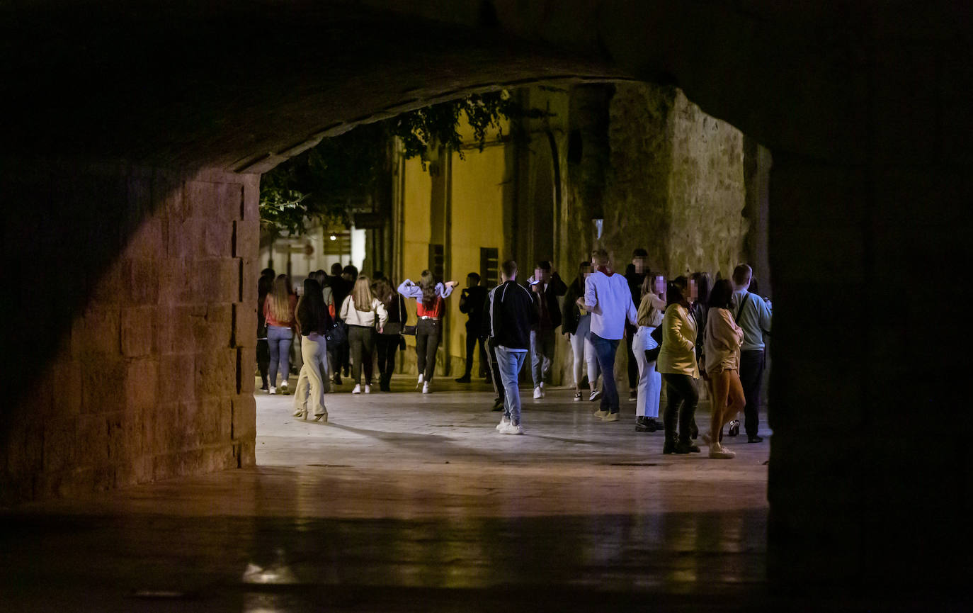 Fotos: La fiesta sigue en el parque del Ebro