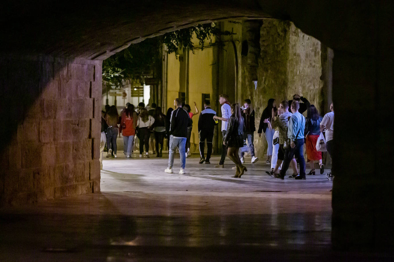 Fotos: La fiesta sigue en el parque del Ebro