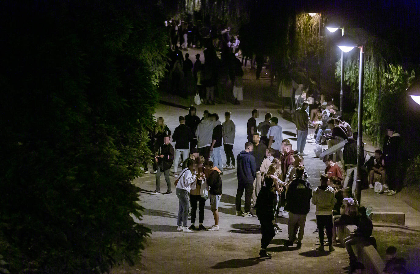 Fotos: La fiesta sigue en el parque del Ebro