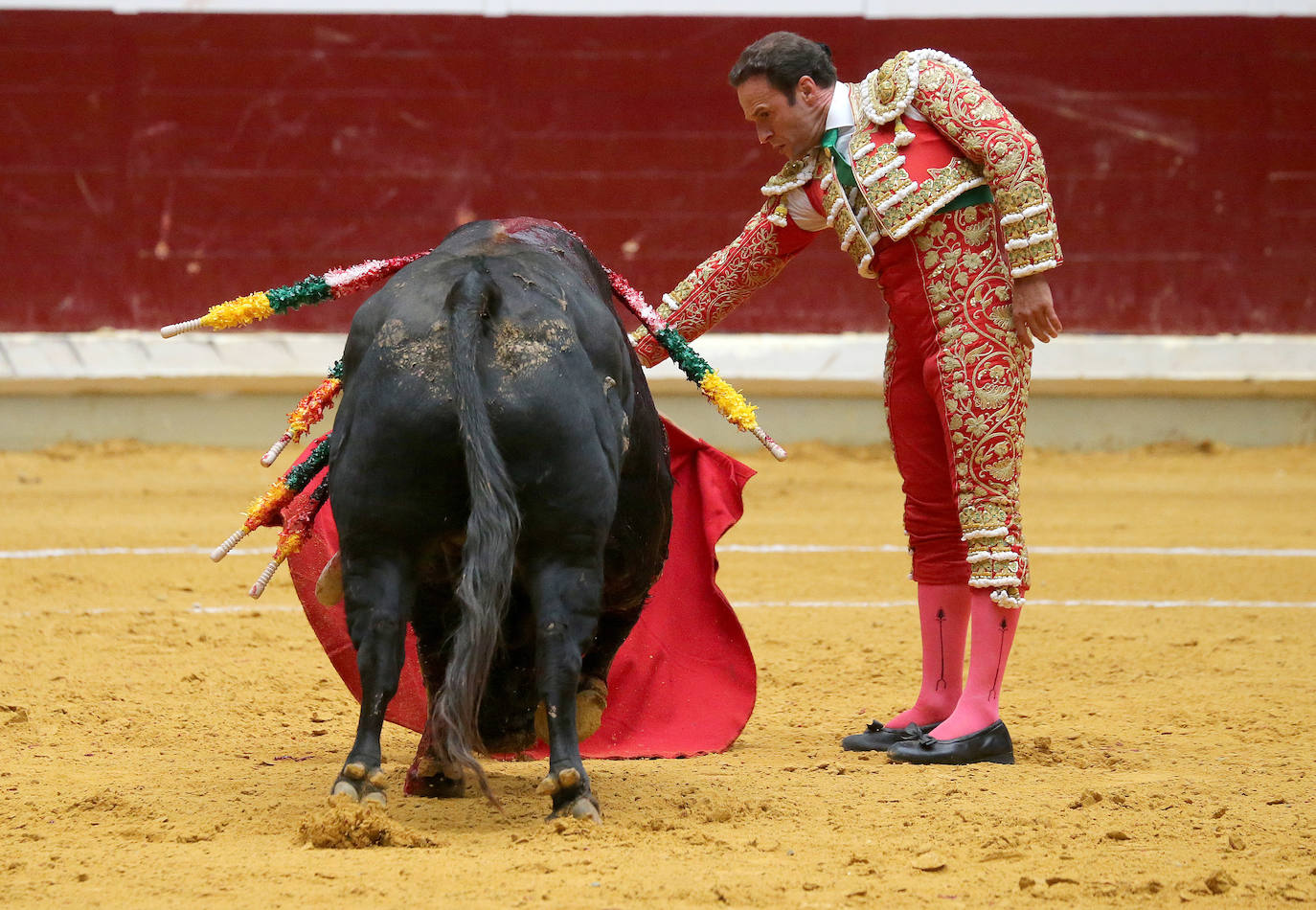 Antonio Ferrera ha cortado una oreja en el mano a mano con un Diego Urdiales que no ha tenido suerte con su lote