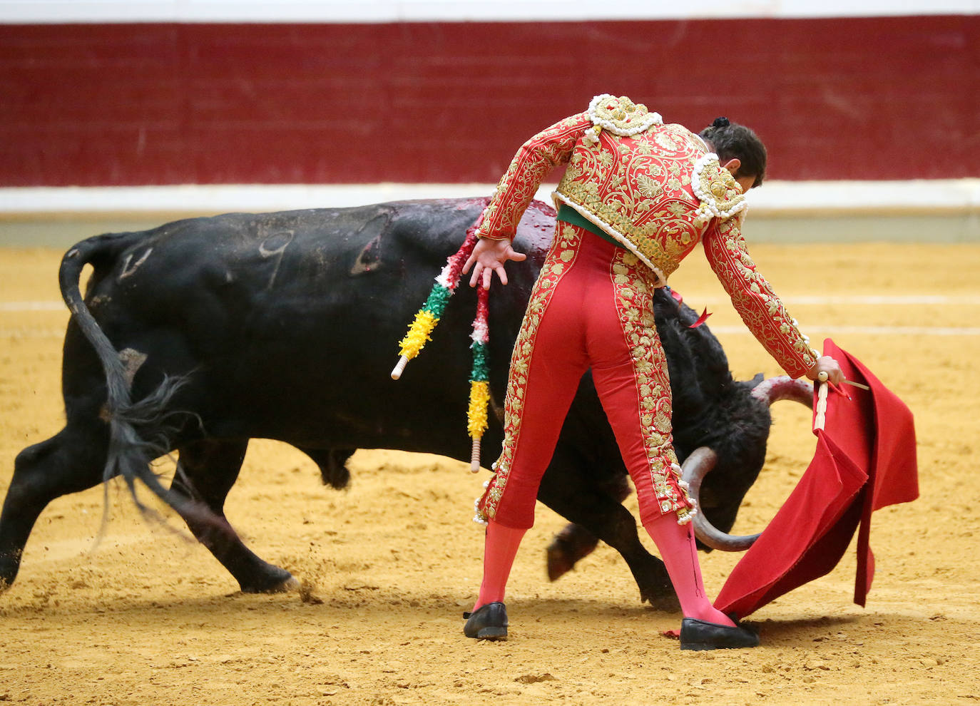 Antonio Ferrera ha cortado una oreja en el mano a mano con un Diego Urdiales que no ha tenido suerte con su lote