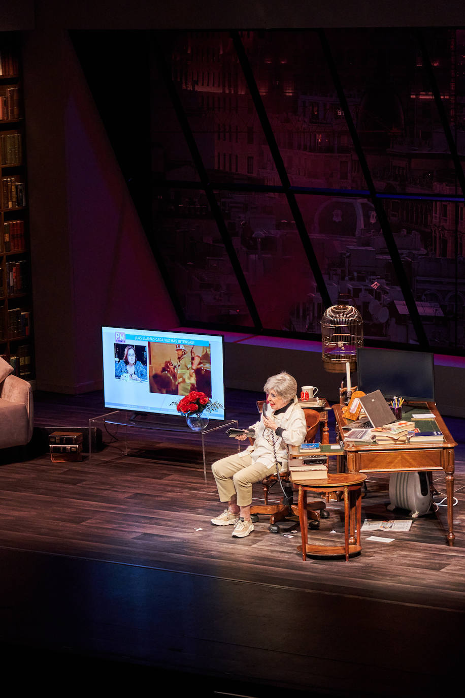 La actriz se ha despedido de las tablas con una representación en el Teatro Bretón de Logroño