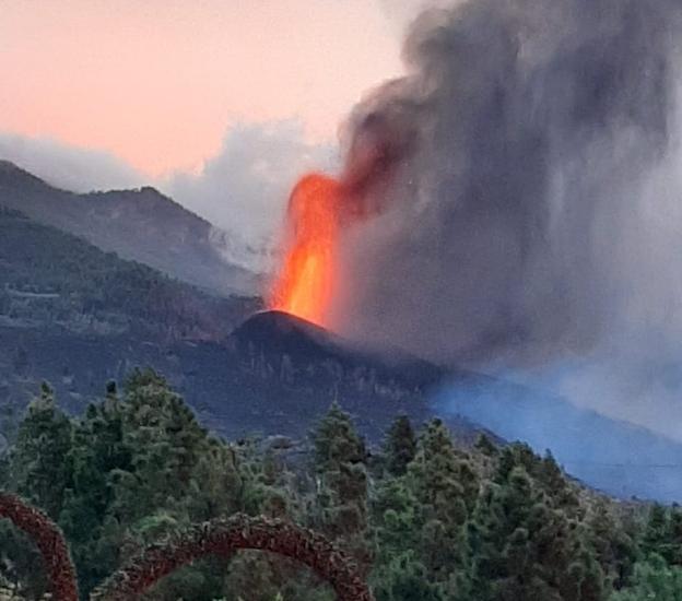 Vista de la erupción.