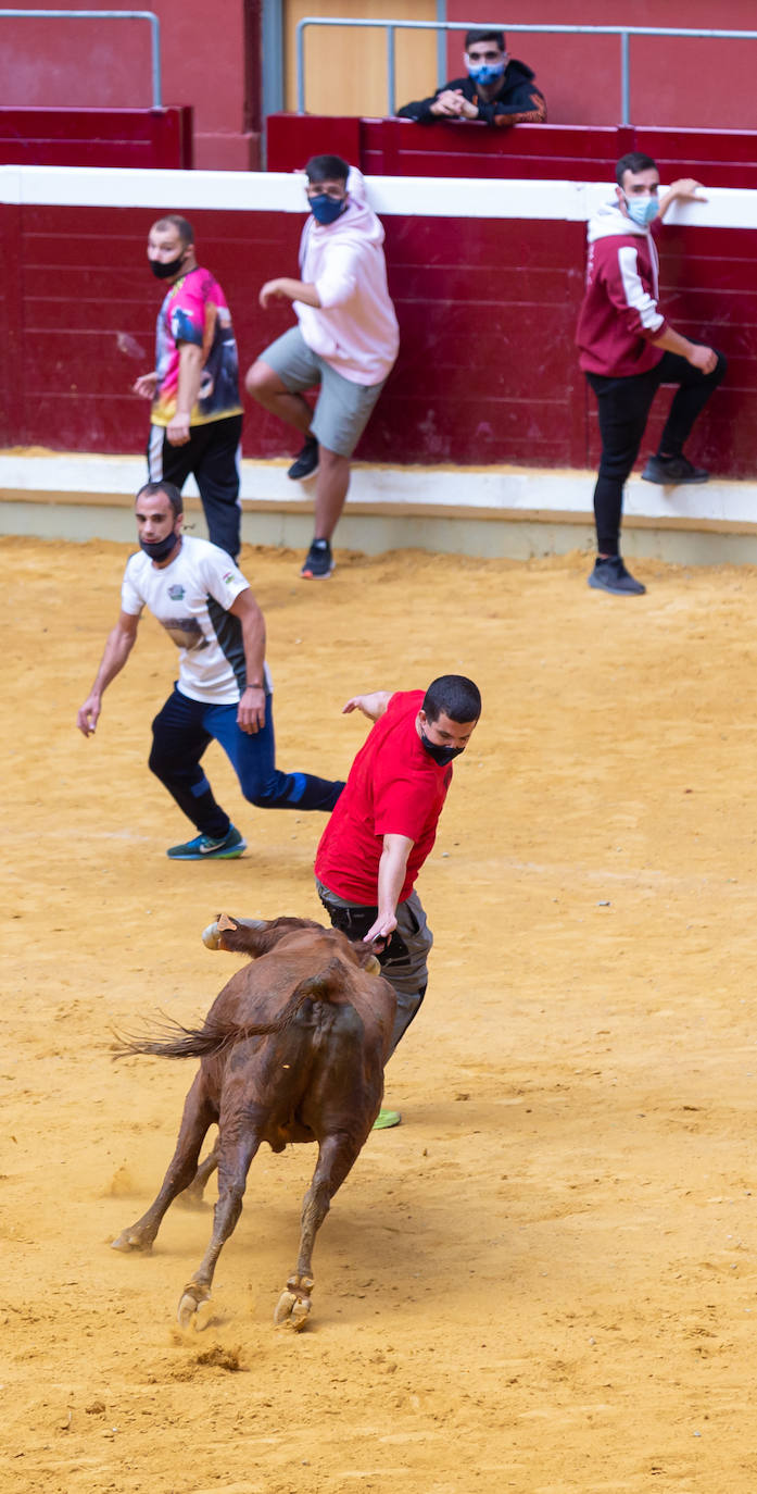 Fotos: Promesas de las acrobacias en La Ribera