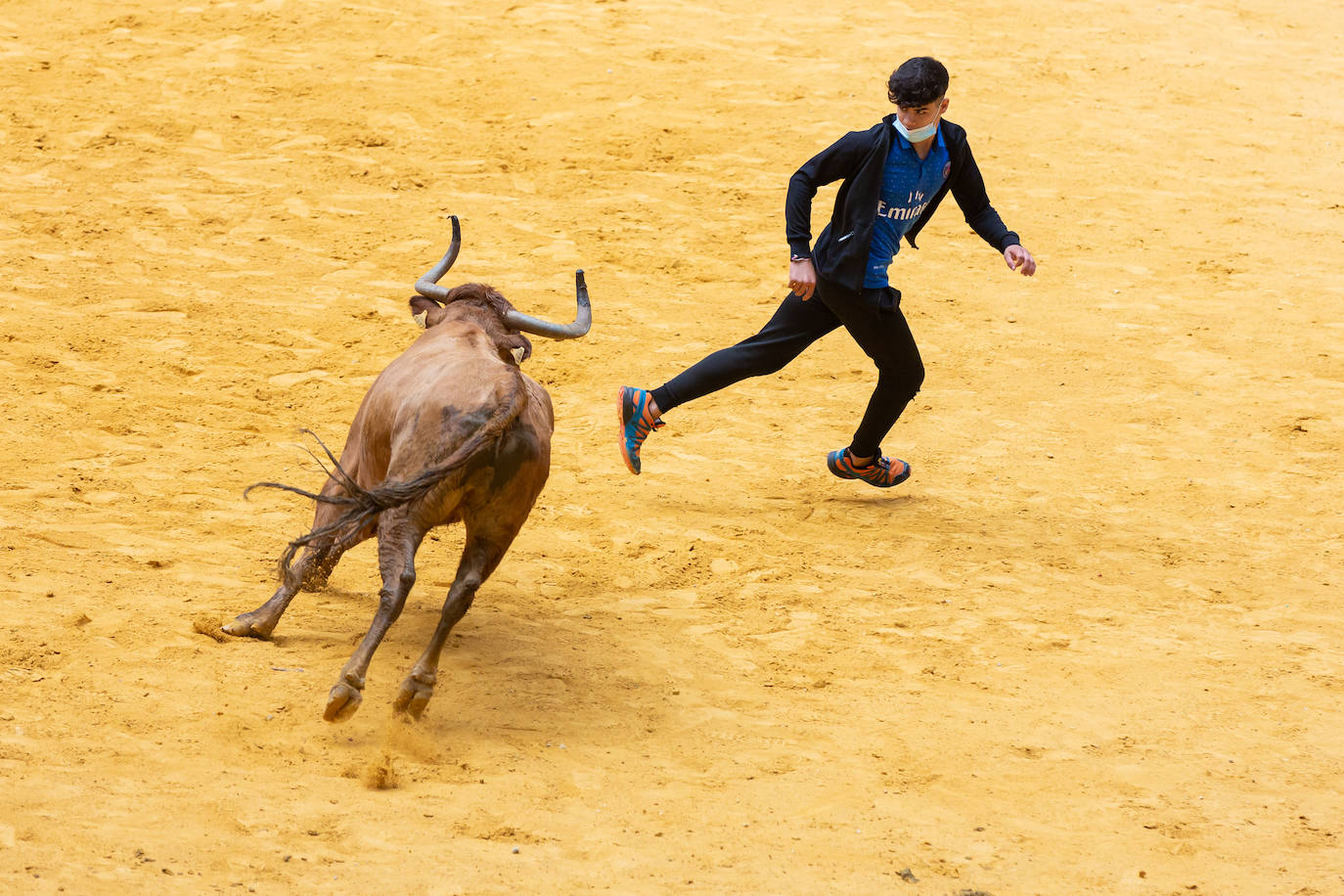 Fotos: Promesas de las acrobacias en La Ribera