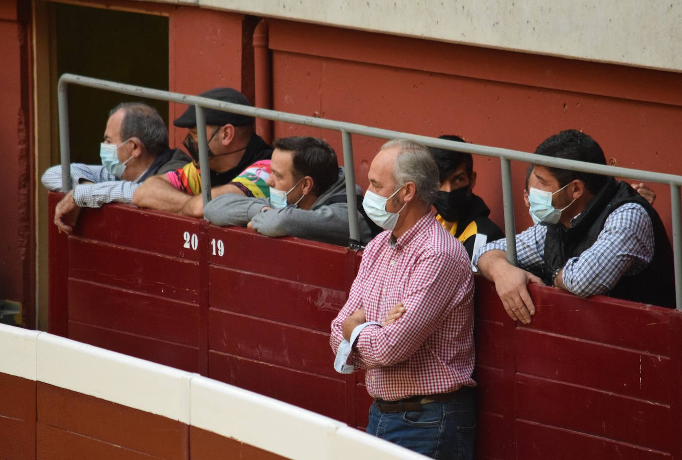 Fotos: Viernes de vaquillas en La Ribera