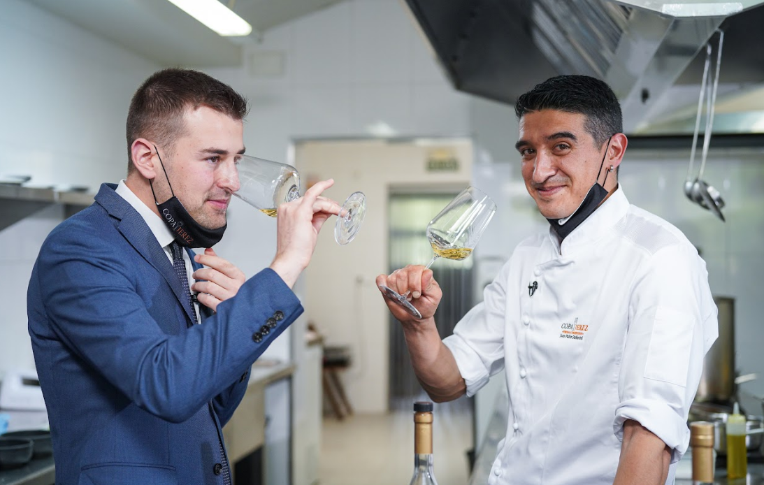 El equipo de chef y sumiller del restaurante riojano, compuesto por Pablo Stefanini e Iván Sánchez.