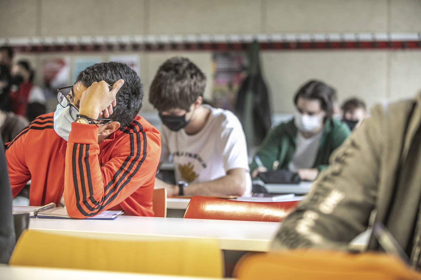 Fotos: Los universitarios regresan al campus de la UR en el primer día de un curso