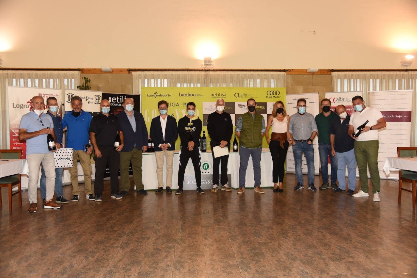 Premiados, patrocinadoresy organizadores del evento. 