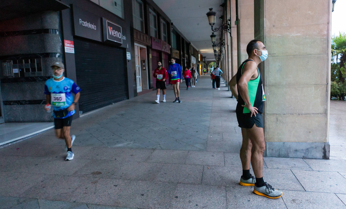 La lluvia no ha frenado la ilusión de los participantes en la prueba