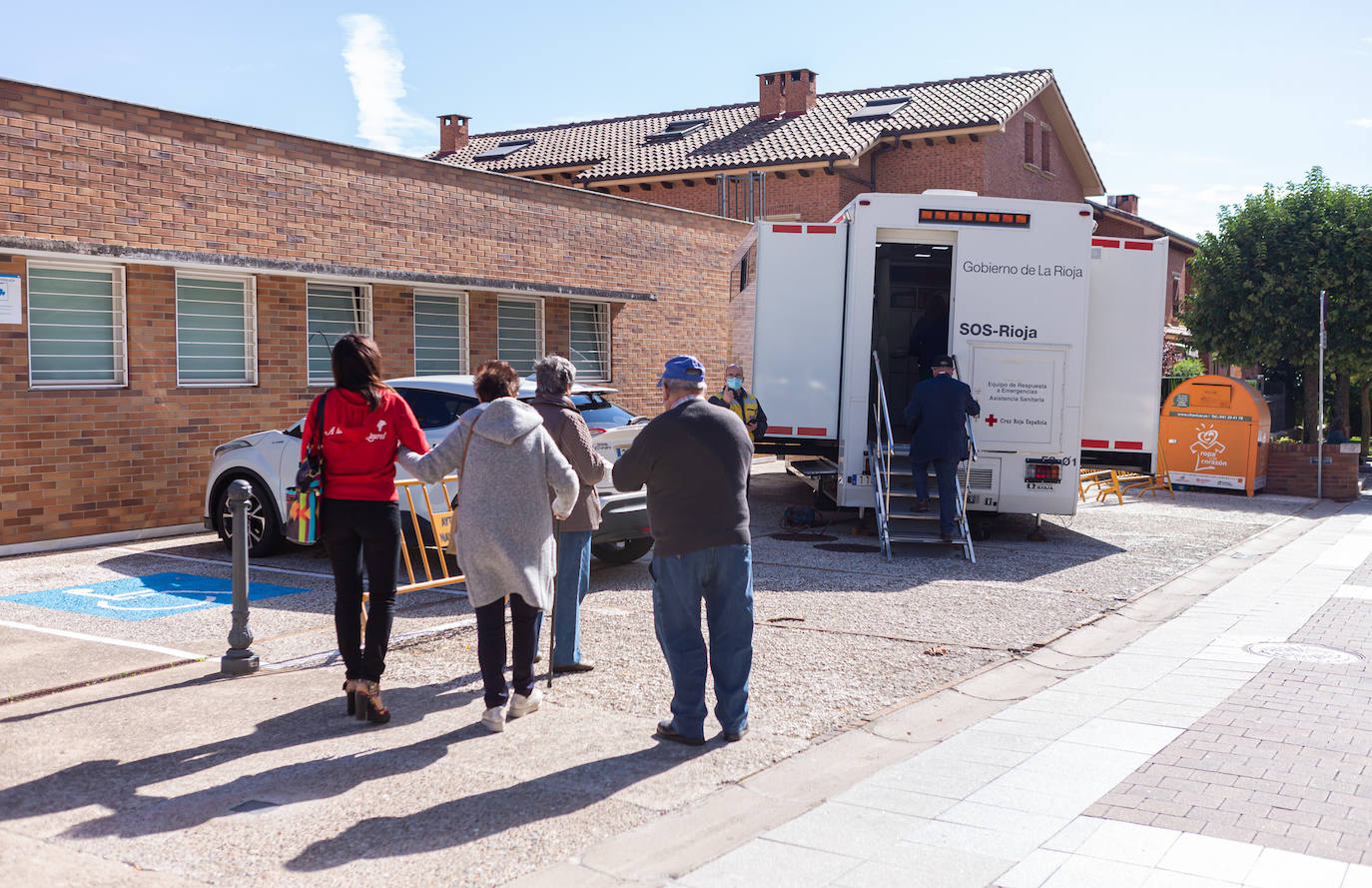 Fotos: La Rioja busca la vacunación de 8.000 riojanos en 20 municipios en el punto itinerante