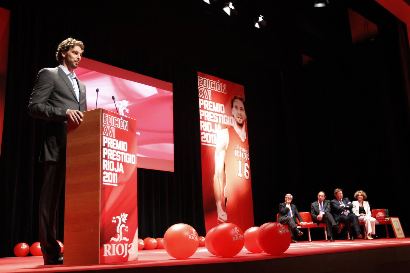 Fotos: Momentos de Pau Gasol en sus visitas a La Rioja