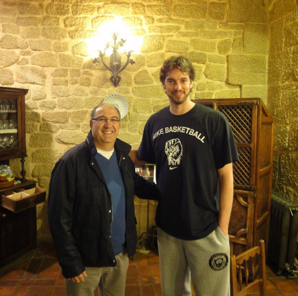 Visita de Gasol a Muga