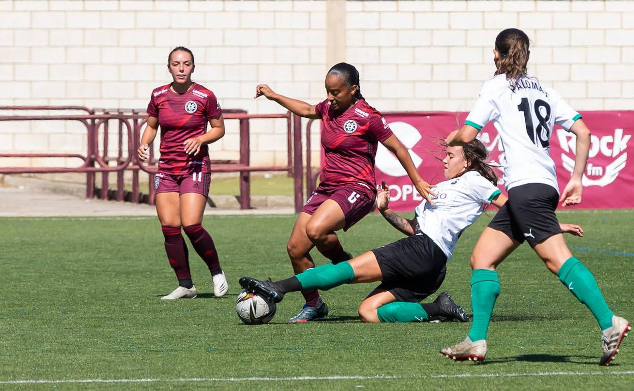 Kika Moreno, durante un partido del DUX. 