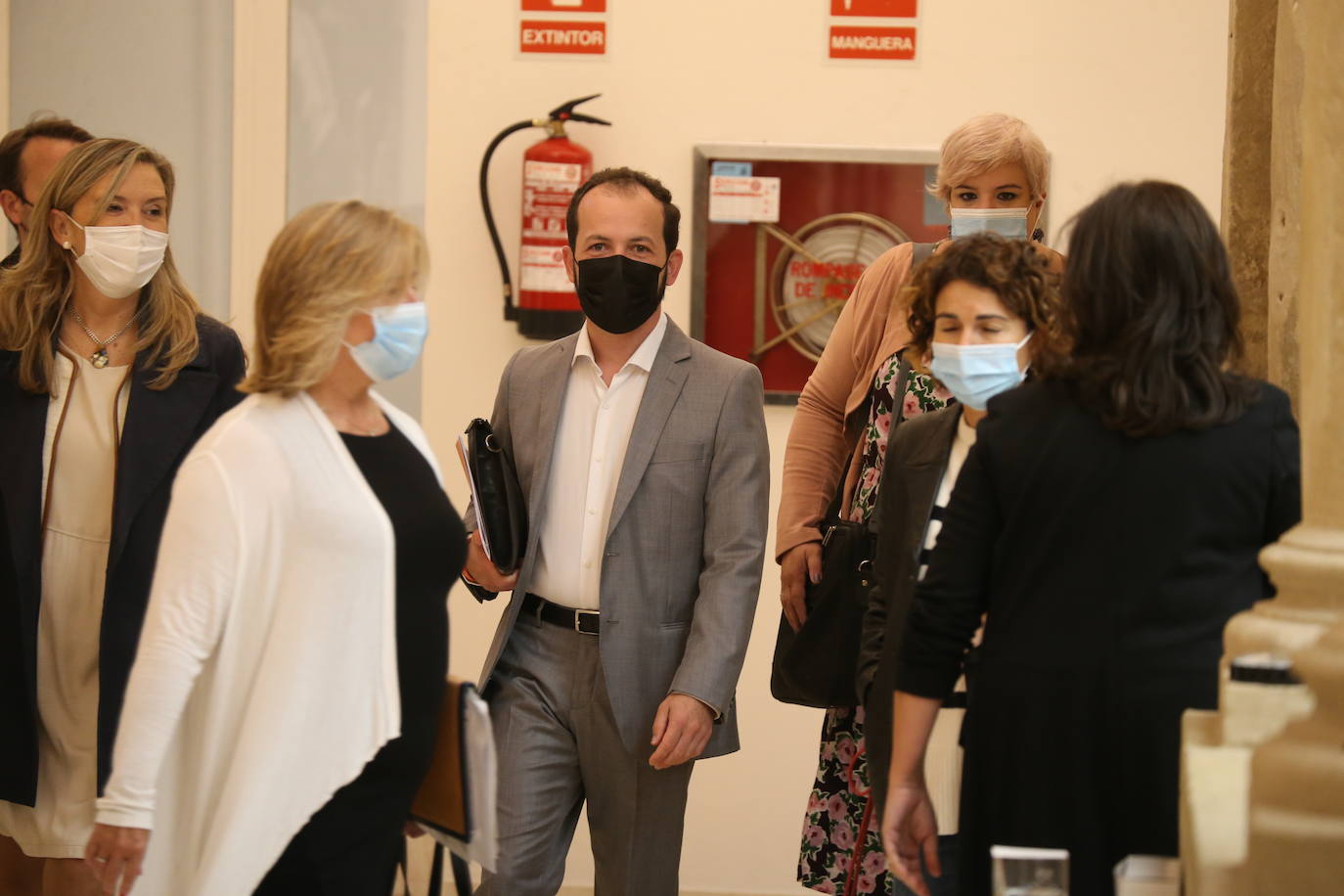 La cámara riojana celebró su sesión plenaria del mes de octubre.