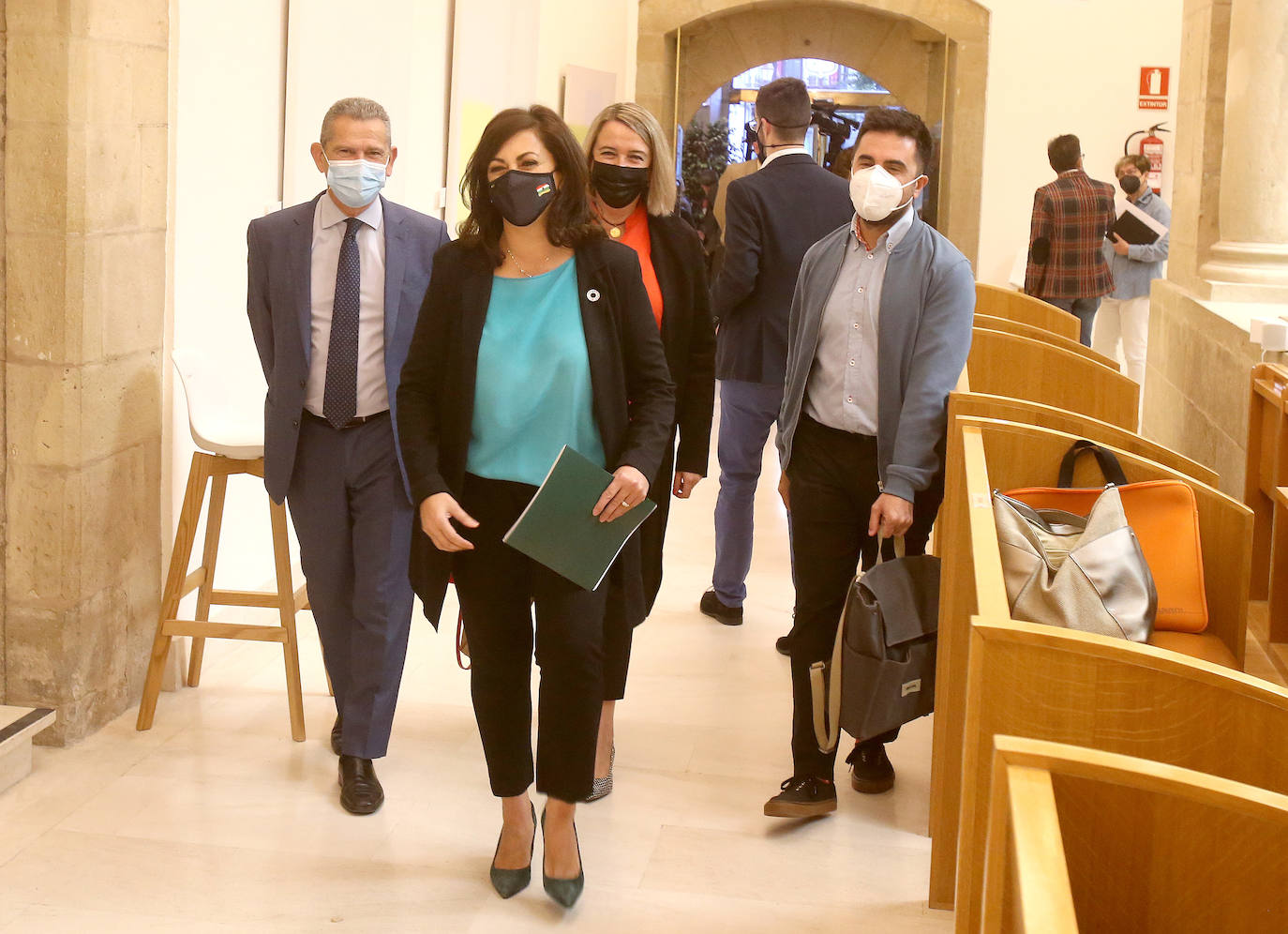 La cámara riojana celebró su sesión plenaria del mes de octubre.