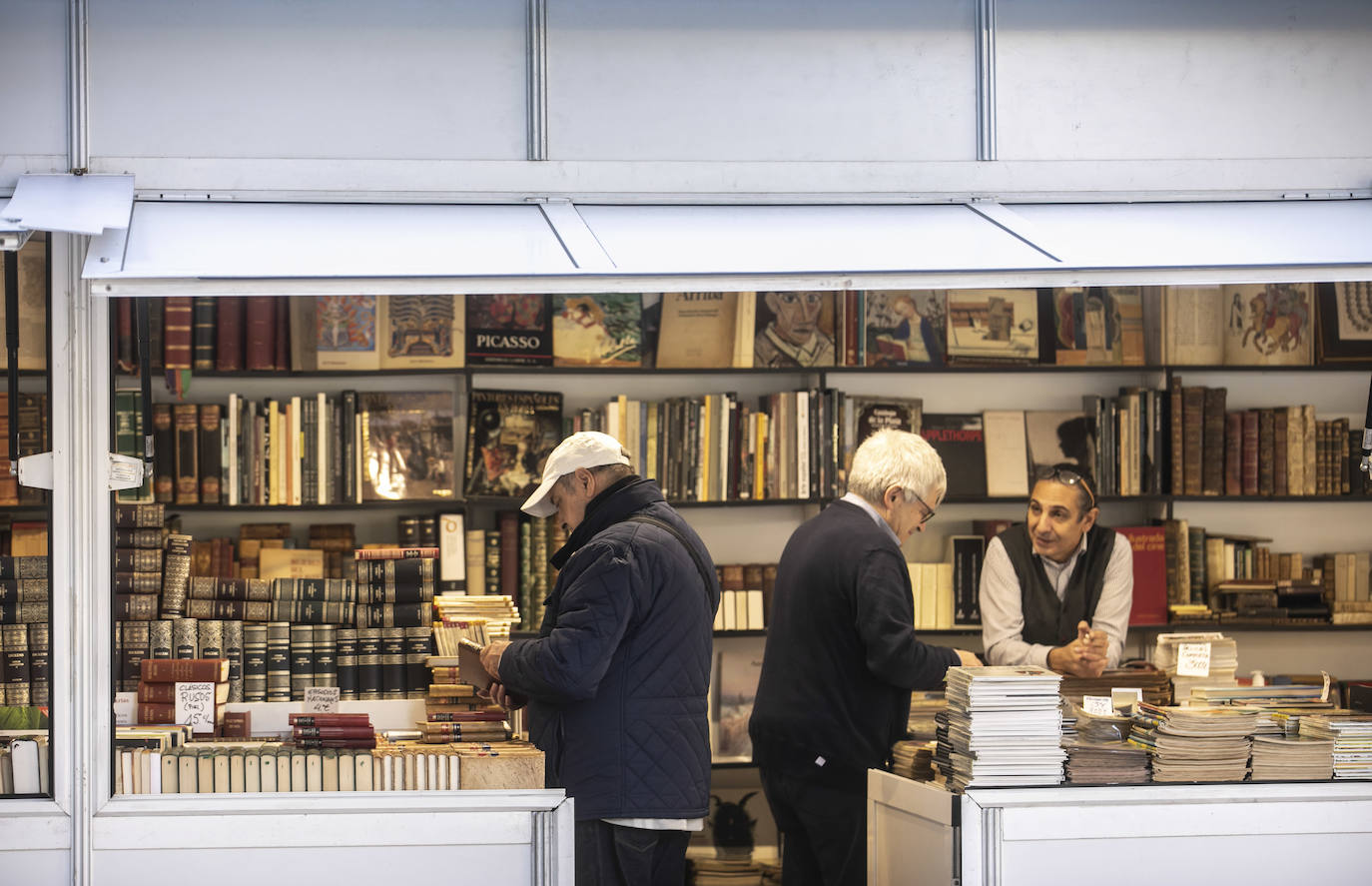 Fotos: El viernes de la feria &#039;Otoño de libros (y vinos)&#039;