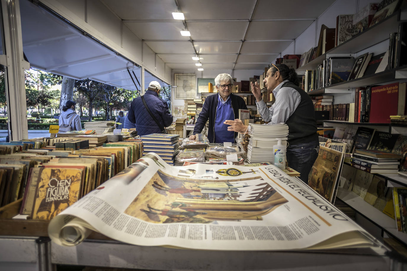 Fotos: El viernes de la feria &#039;Otoño de libros (y vinos)&#039;