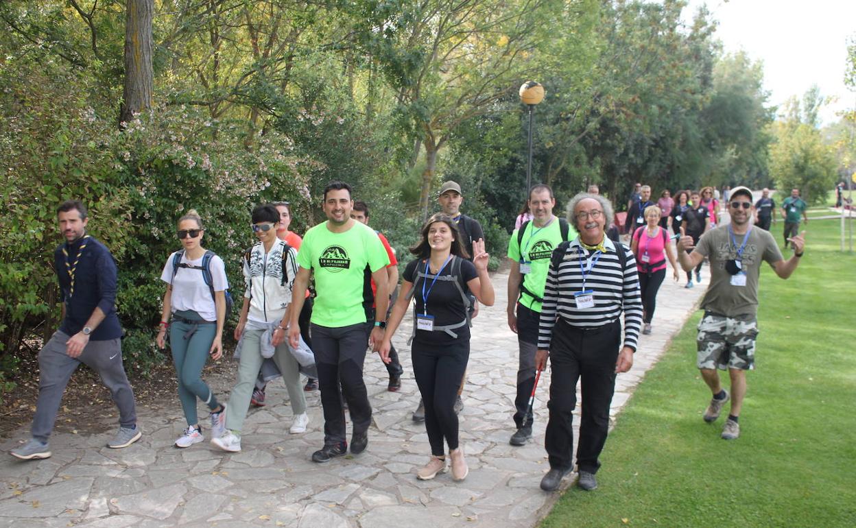 Los reencuentros, las sonrisas y el buen ambiente marcaron la Mini Valvanerada. 