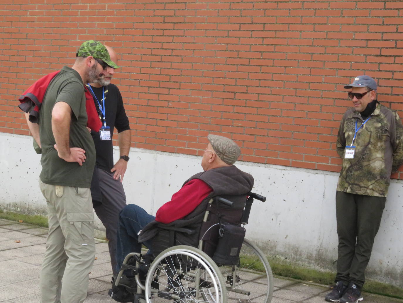 Ciento cuarenta caminantes participaron en la iniciativa. 