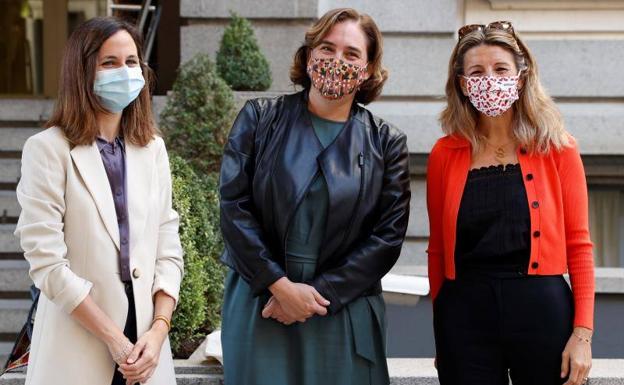 Ione Belarra, Ada Colau y Yolanda Díaz, este lunes, en el Congreso.