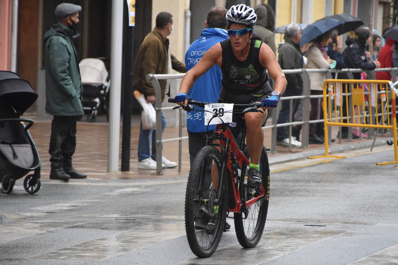 El séptimo duatlón cross de Rincón de Soto contó este domingo con 152 participantes, 92 en individual y 60 en pareja.