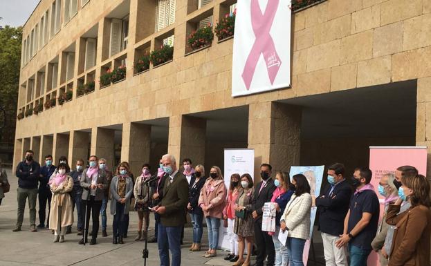 Logroño conmemora el Día de la Lucha contra el Cáncer de Mama incidiendo en la importancia de la detección precoz