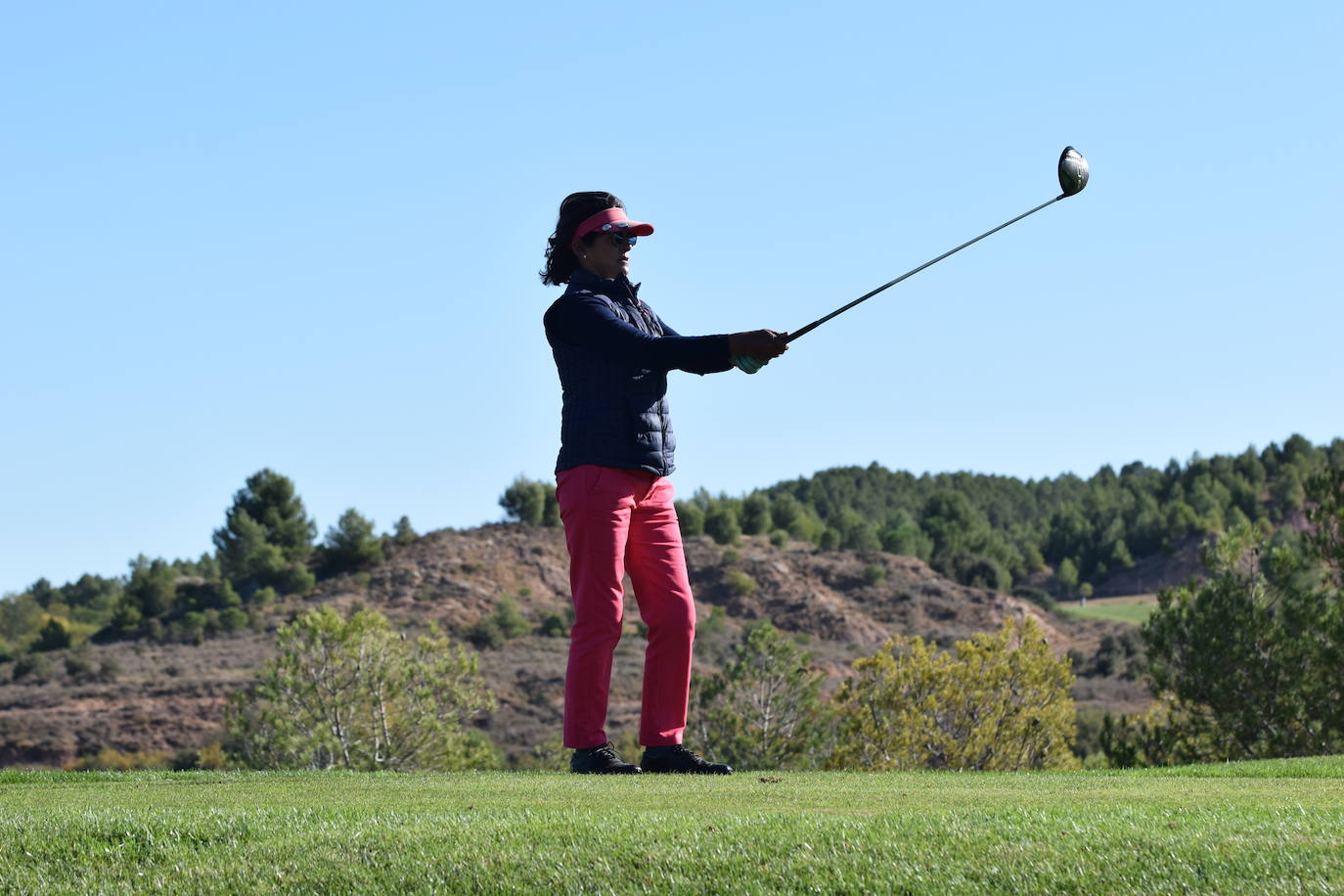 Los participantes en el torneo Bodegas Finca de los Arandinos de la Liga de Golf y Vino, organizado por lomejordelvinoerioja.com, disfrutaron de un gran día de juego en El Campo de Logroño.