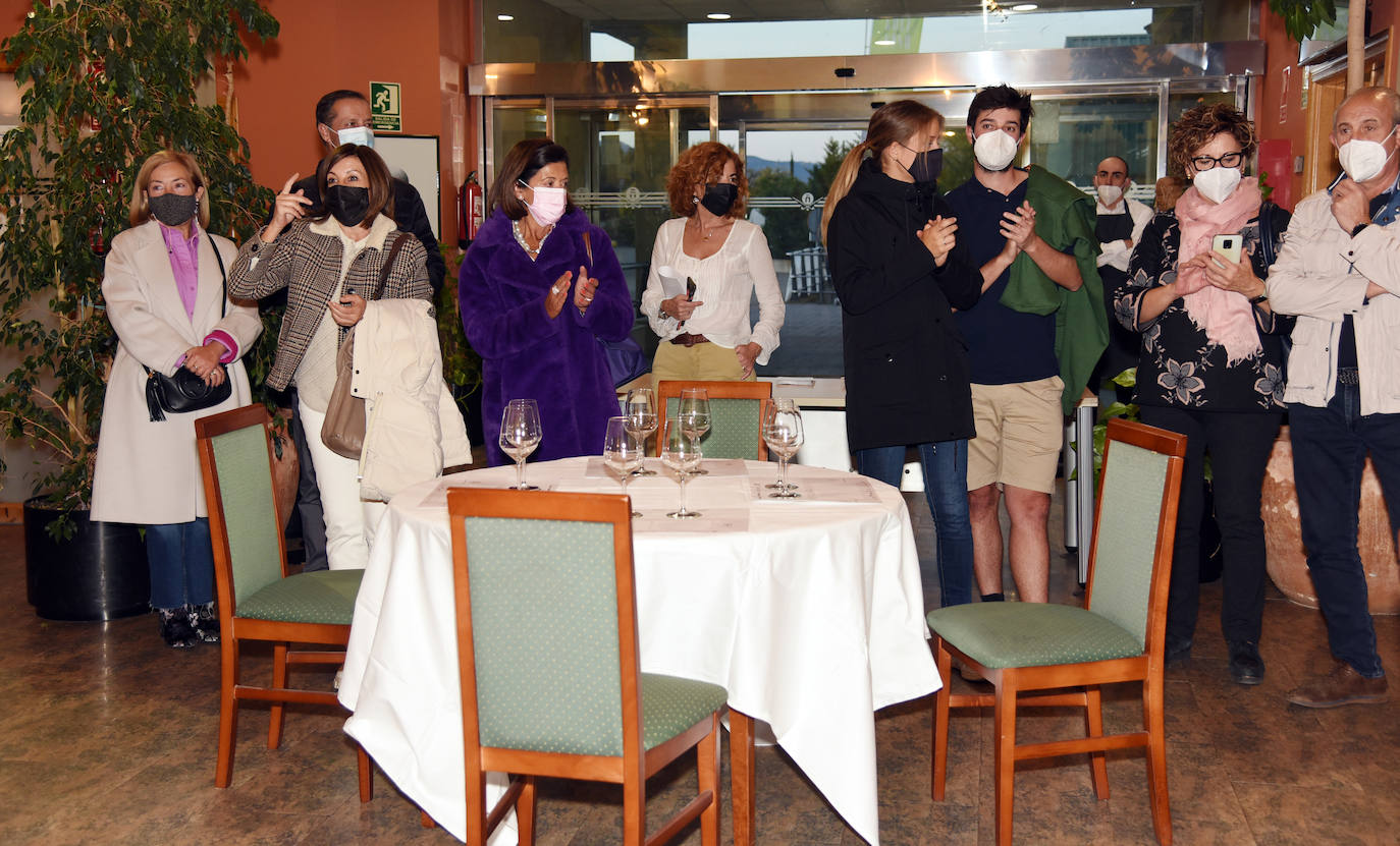 Los ganadores del torneo Bodegas Finca de los Arandinos de la Liga de Golf y Vino, organizado por lomejordelvinoerioja.com, recibieron sus premios.