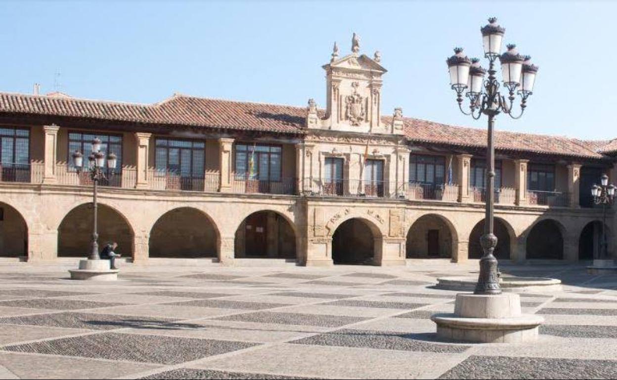 Santo Domingo inaugura el miércoles una exposición de cartotecas militares de La Rioja