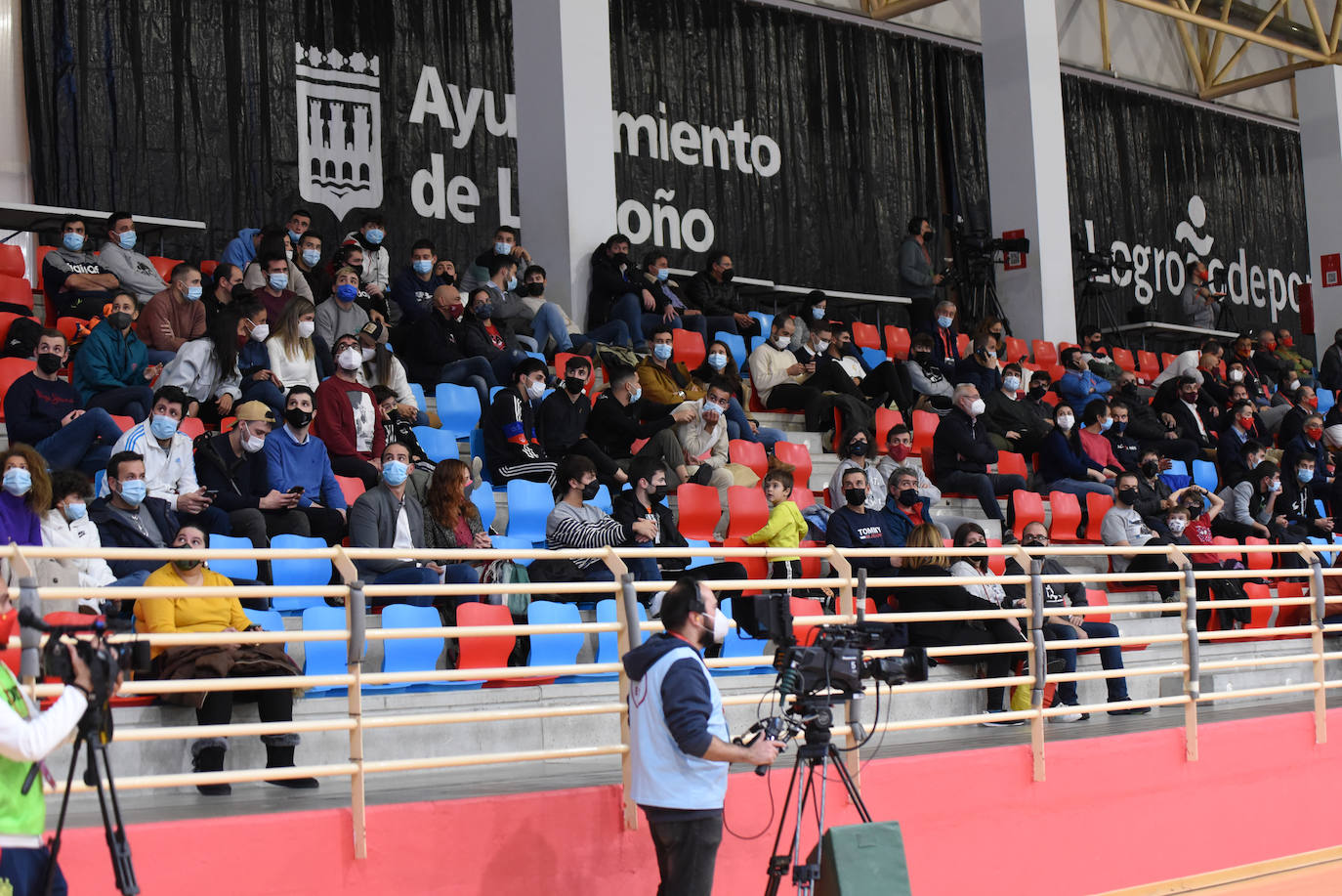 La selección de fútbol sala se ha impuesto en un partido de preparación disputado en la capital riojana