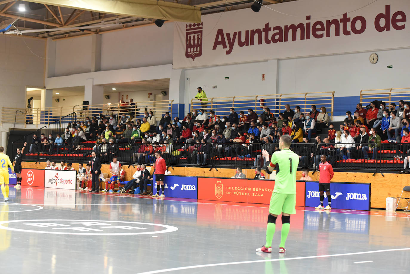 La selección de fútbol sala se ha impuesto en un partido de preparación disputado en la capital riojana