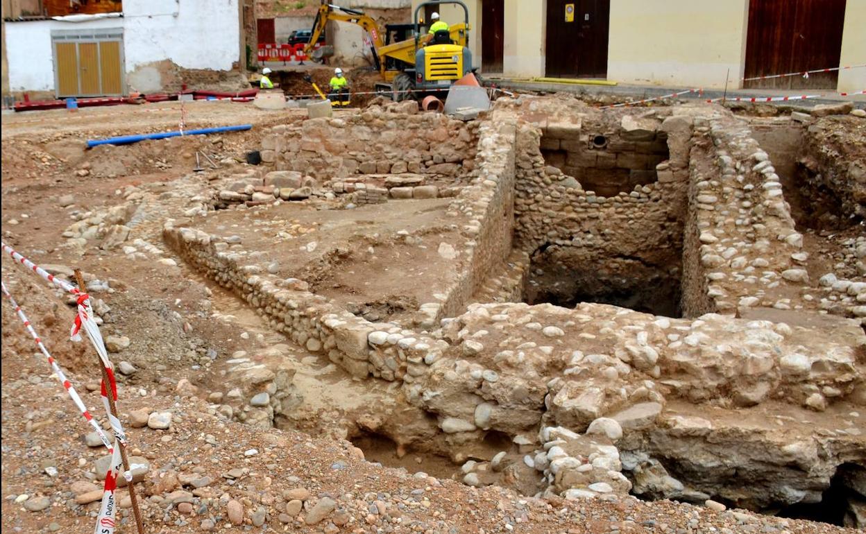 Restos del puente medieval. 