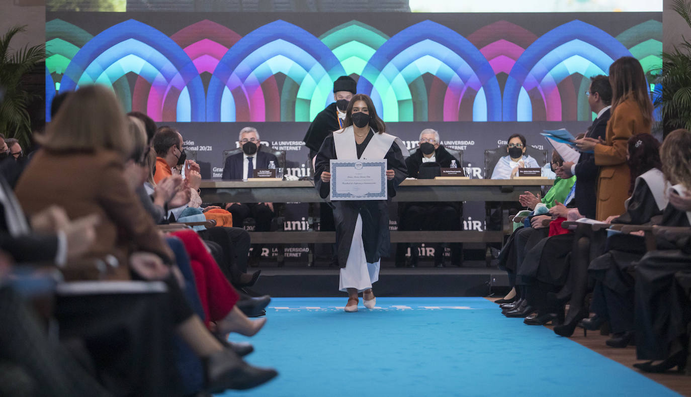 Fotos: Las imágenes de la graduación de la UNIR