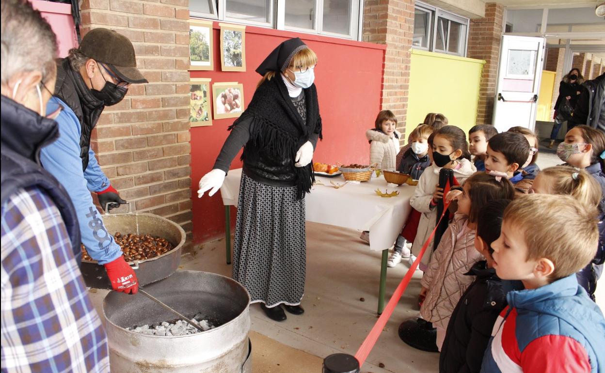 Los alumnos aprendieron sobre las castañas. 