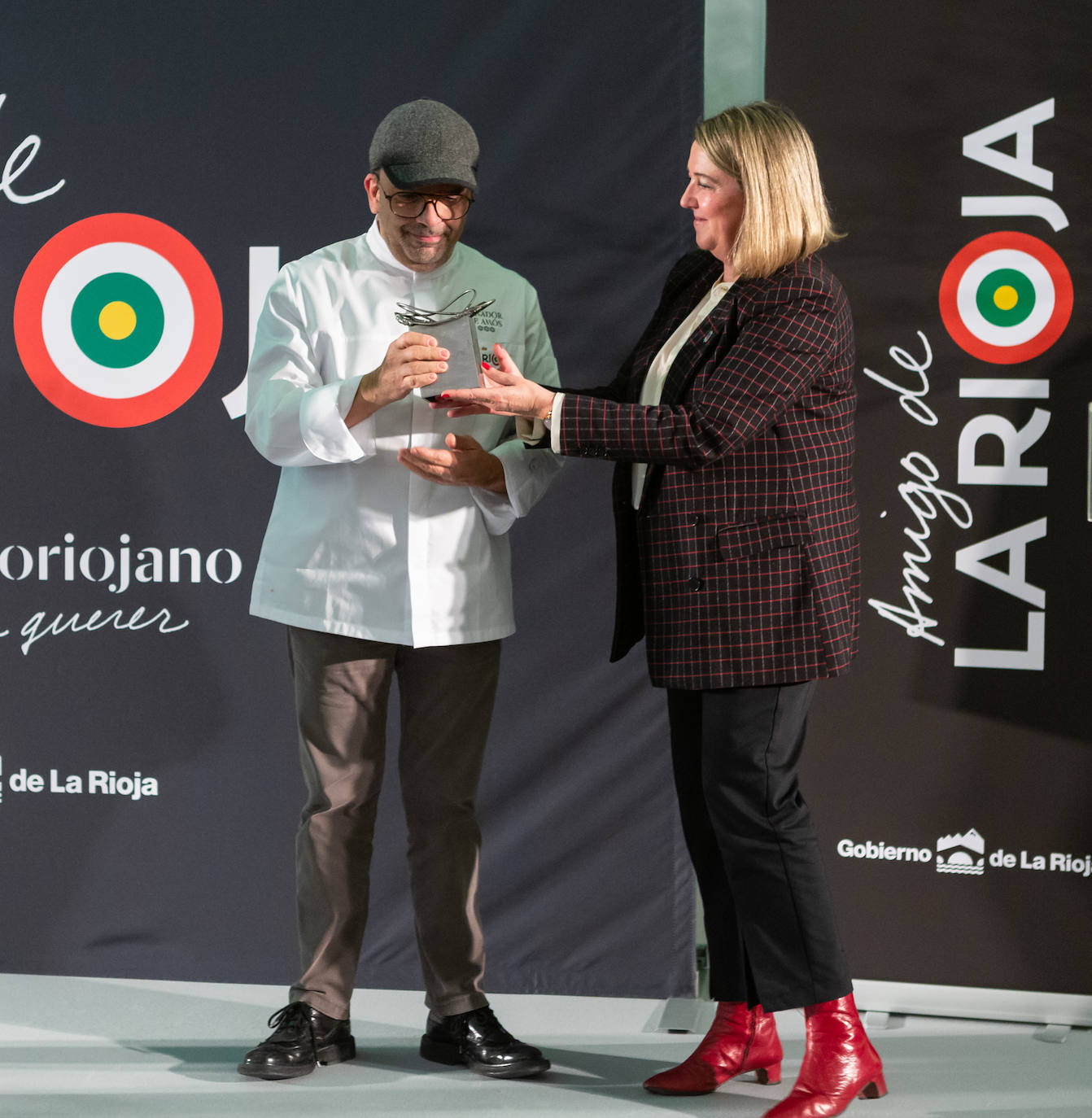 La Consejería de Agricultura reconoció este viernes el trabajo de los cocineros y del sector agrario regional