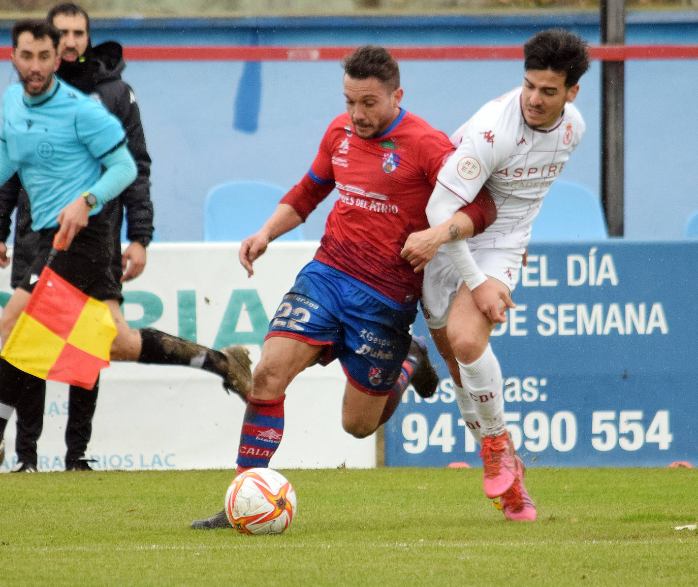 Los riojabajeños se han impuesto a la Cultural con los goles de David Soto y Álex Arias